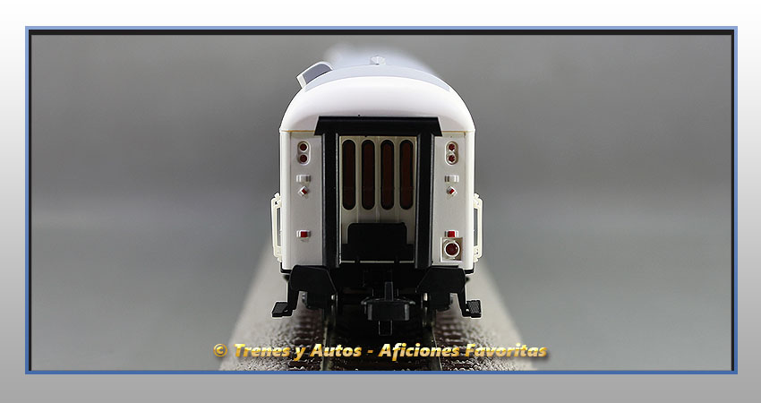 Coche pasajeros B12 "Transición" - Renfe